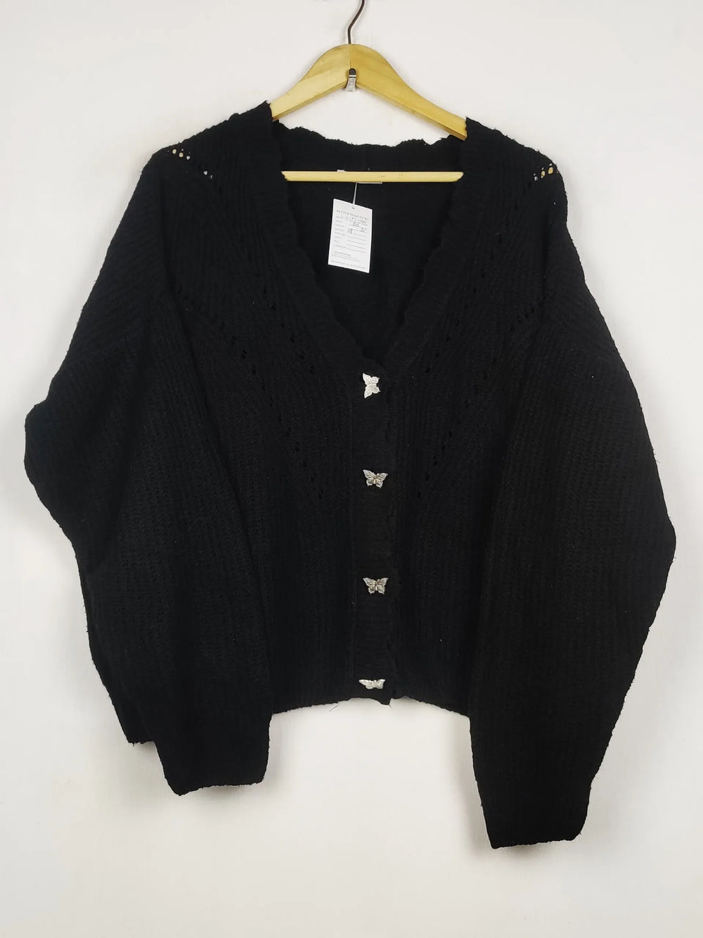 Buy online pre-used pre-loved 100% authentic & Original branded Tu (LS-17542) available in Pakistan. Top international brands avilable.