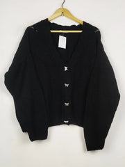 Buy online pre-used pre-loved 100% authentic & Original branded Tu (LS-17542) available in Pakistan. Top international brands avilable.