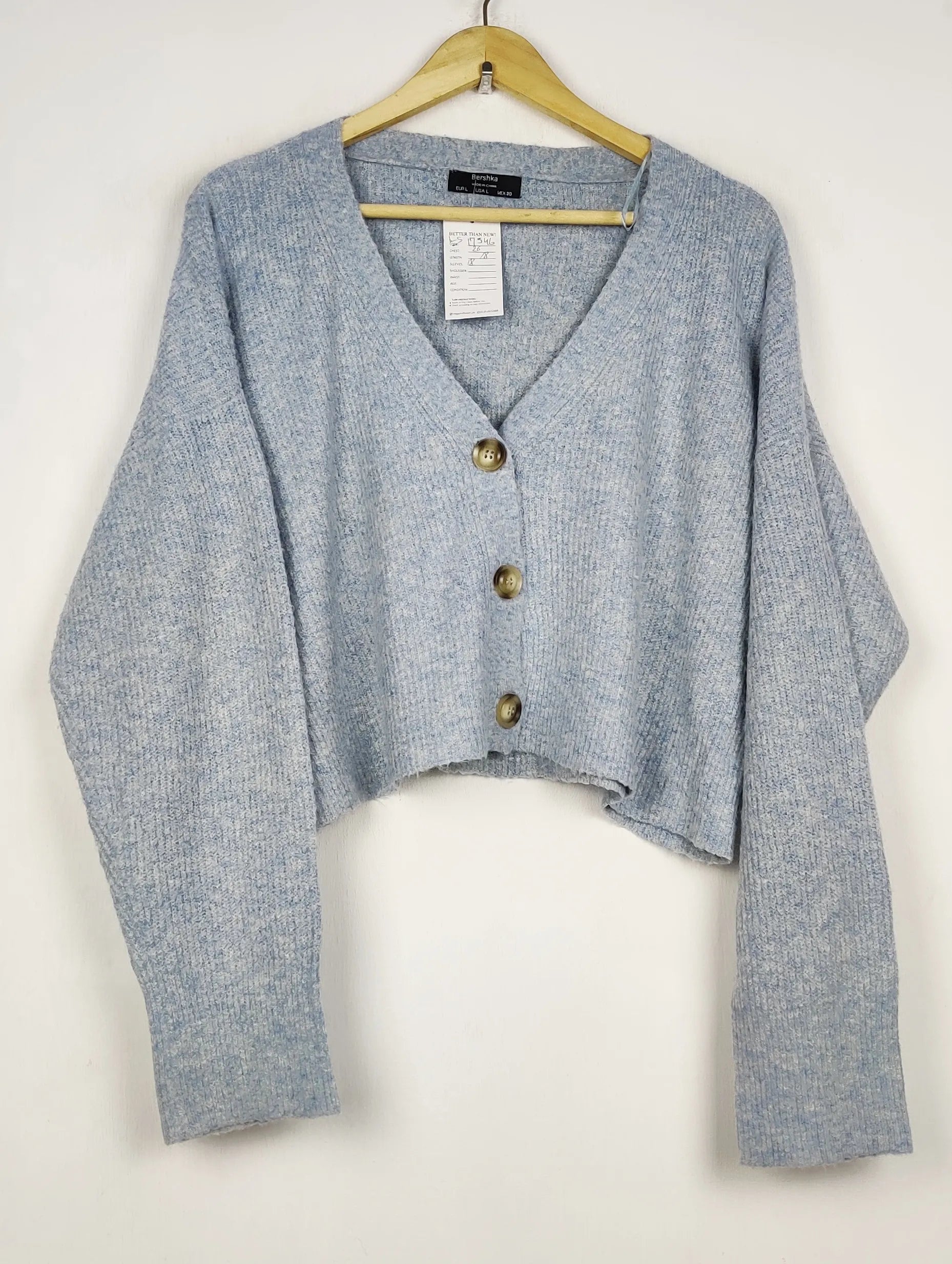 Buy online pre-used pre-loved 100% authentic & Original branded Bershka (LS-17546) available in Pakistan. Top international brands avilable.