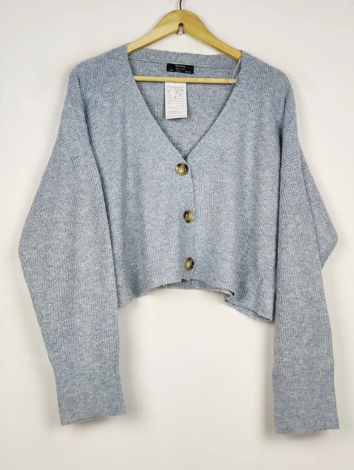 Buy online pre-used pre-loved 100% authentic & Original branded Bershka (LS-17546) available in Pakistan. Top international brands avilable.