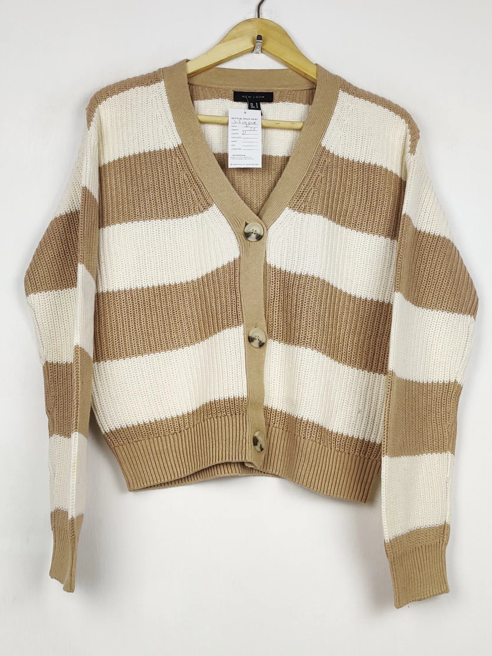 Buy online pre-used pre-loved 100% authentic & Original branded New Look (LS-17548) available in Pakistan. Top international brands avilable.