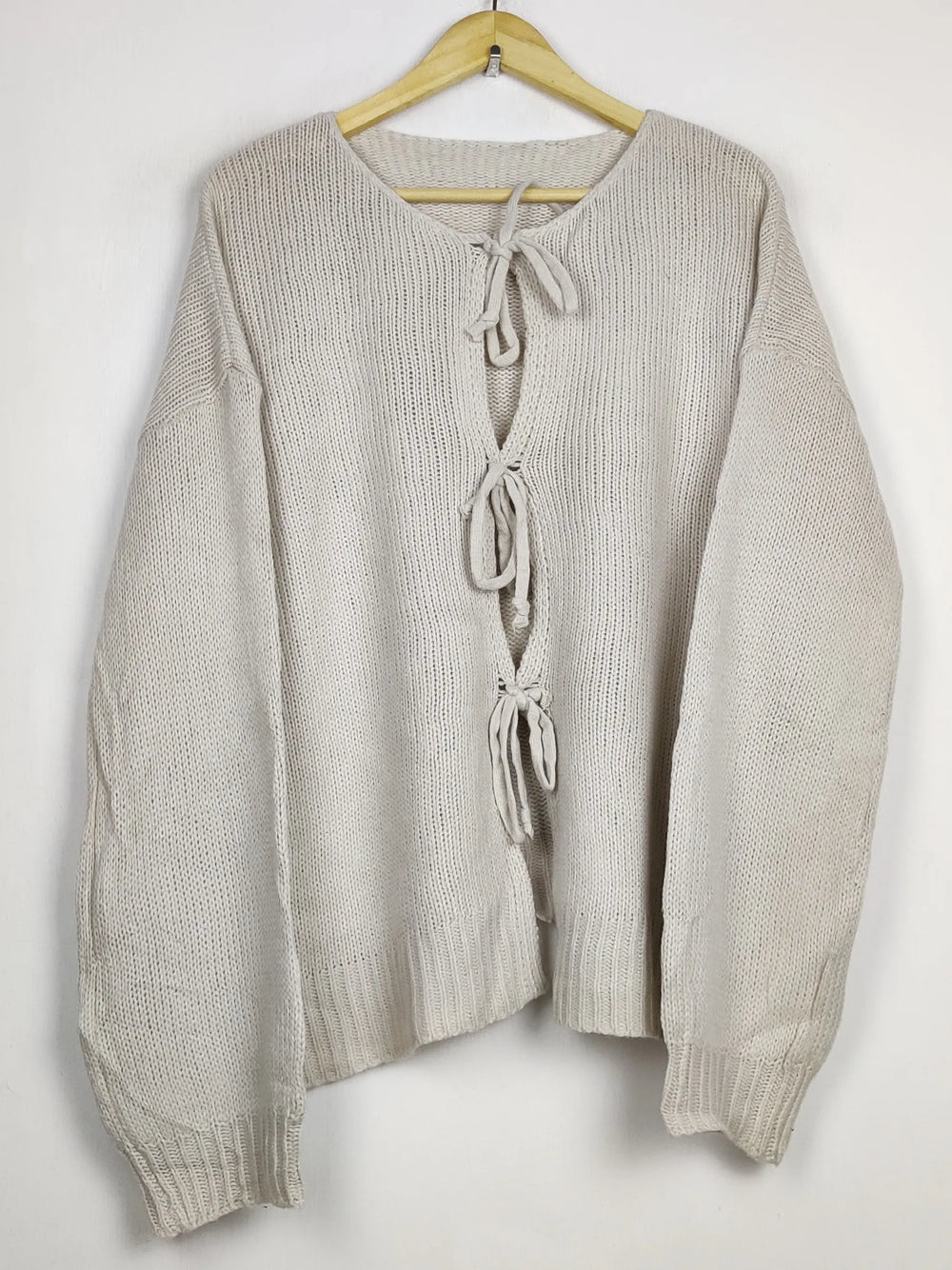 Buy online pre-used pre-loved 100% authentic & Original branded Unknown Brand (LS-17563) available in Pakistan. Top international brands avilable.