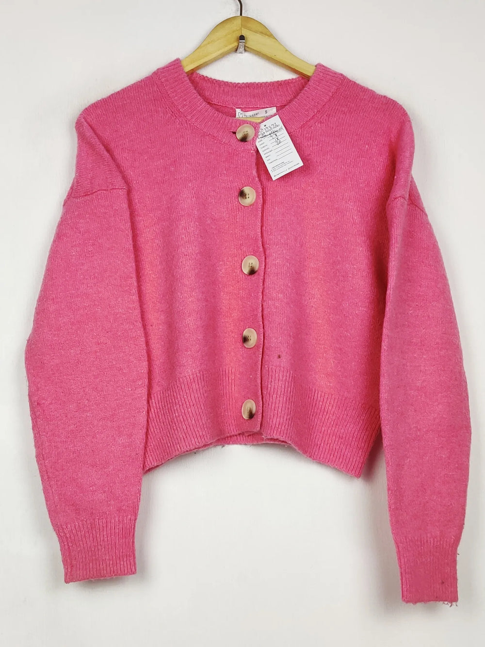 Buy online pre-used pre-loved 100% authentic & Original branded Primark (LS-17572) available in Pakistan. Top international brands avilable.