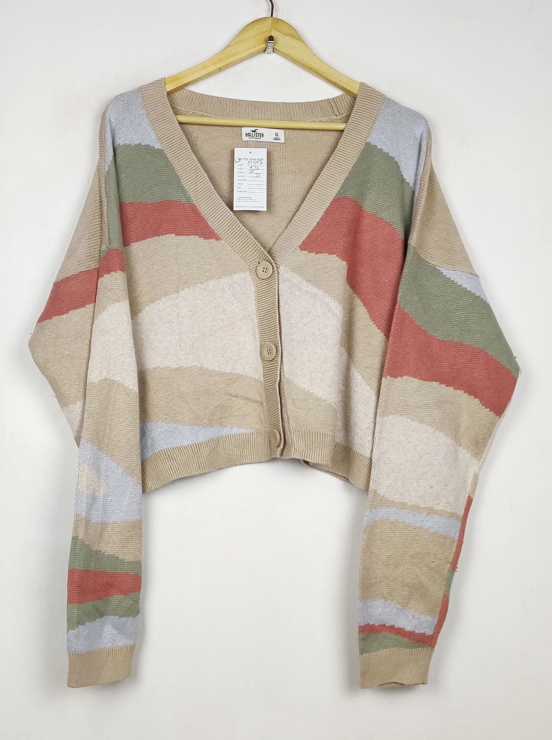 Buy online pre-used pre-loved 100% authentic & Original branded Hollister (LS-17578) available in Pakistan. Top international brands avilable.