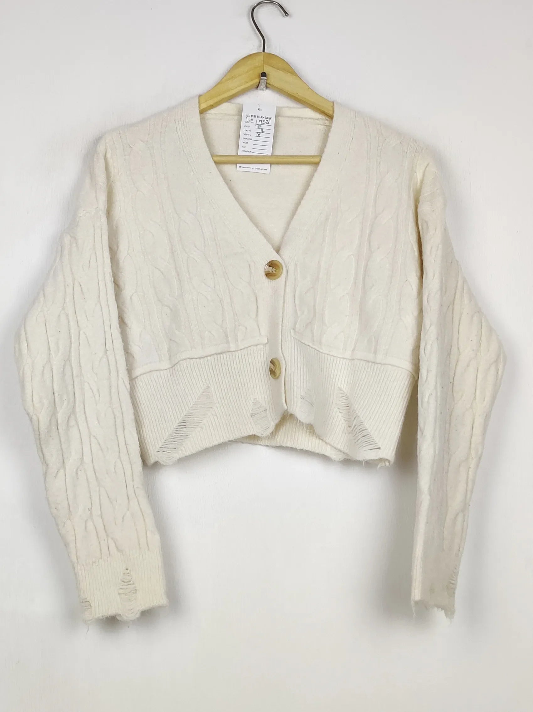 Buy online pre-used pre-loved 100% authentic & Original branded Unknown Brand (LS-17581) available in Pakistan. Top international brands avilable.