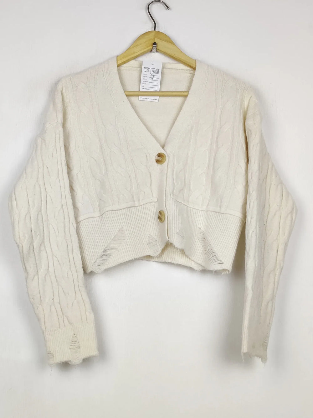 Buy online pre-used pre-loved 100% authentic & Original branded Unknown Brand (LS-17581) available in Pakistan. Top international brands avilable.