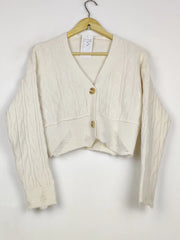 Buy online pre-used pre-loved 100% authentic & Original branded Unknown Brand (LS-17581) available in Pakistan. Top international brands avilable.