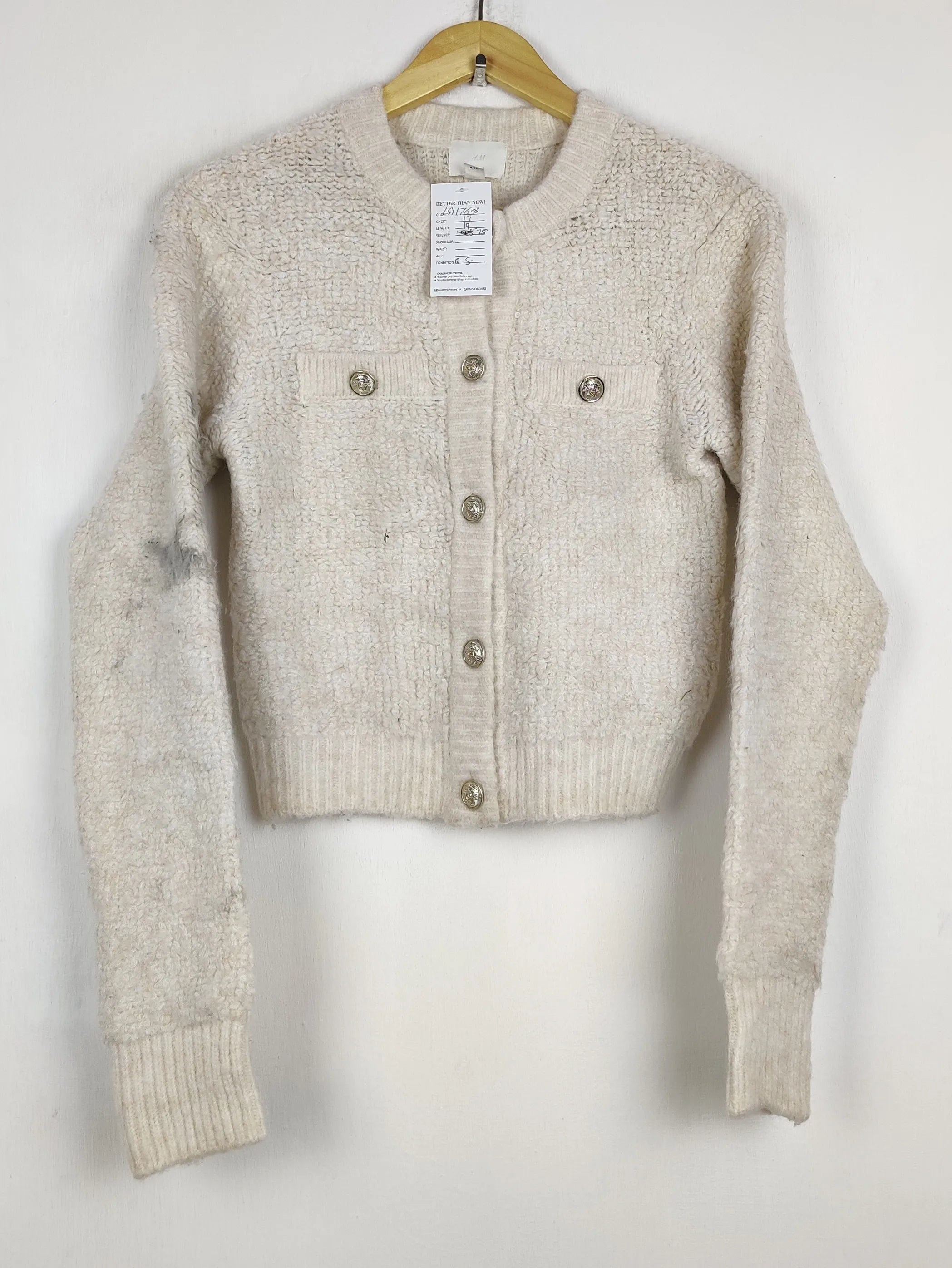 Buy online pre-used pre-loved 100% authentic & Original branded H&M (LS-17603) available in Pakistan. Top international brands avilable.