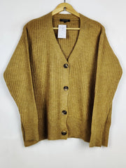 Buy online pre-used pre-loved 100% authentic & Original branded Peacocks (LS-17607) available in Pakistan. Top international brands avilable.