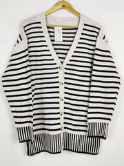 Buy online pre-used pre-loved 100% authentic & Original branded Primark (LS-17612) available in Pakistan. Top international brands avilable.