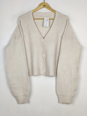 Buy online pre-used pre-loved 100% authentic & Original branded Unknown Brand (LS-17629) available in Pakistan. Top international brands avilable.