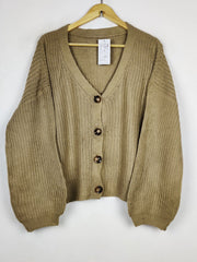 Buy online pre-used pre-loved 100% authentic & Original branded Shein (LS-17632) available in Pakistan. Top international brands avilable.