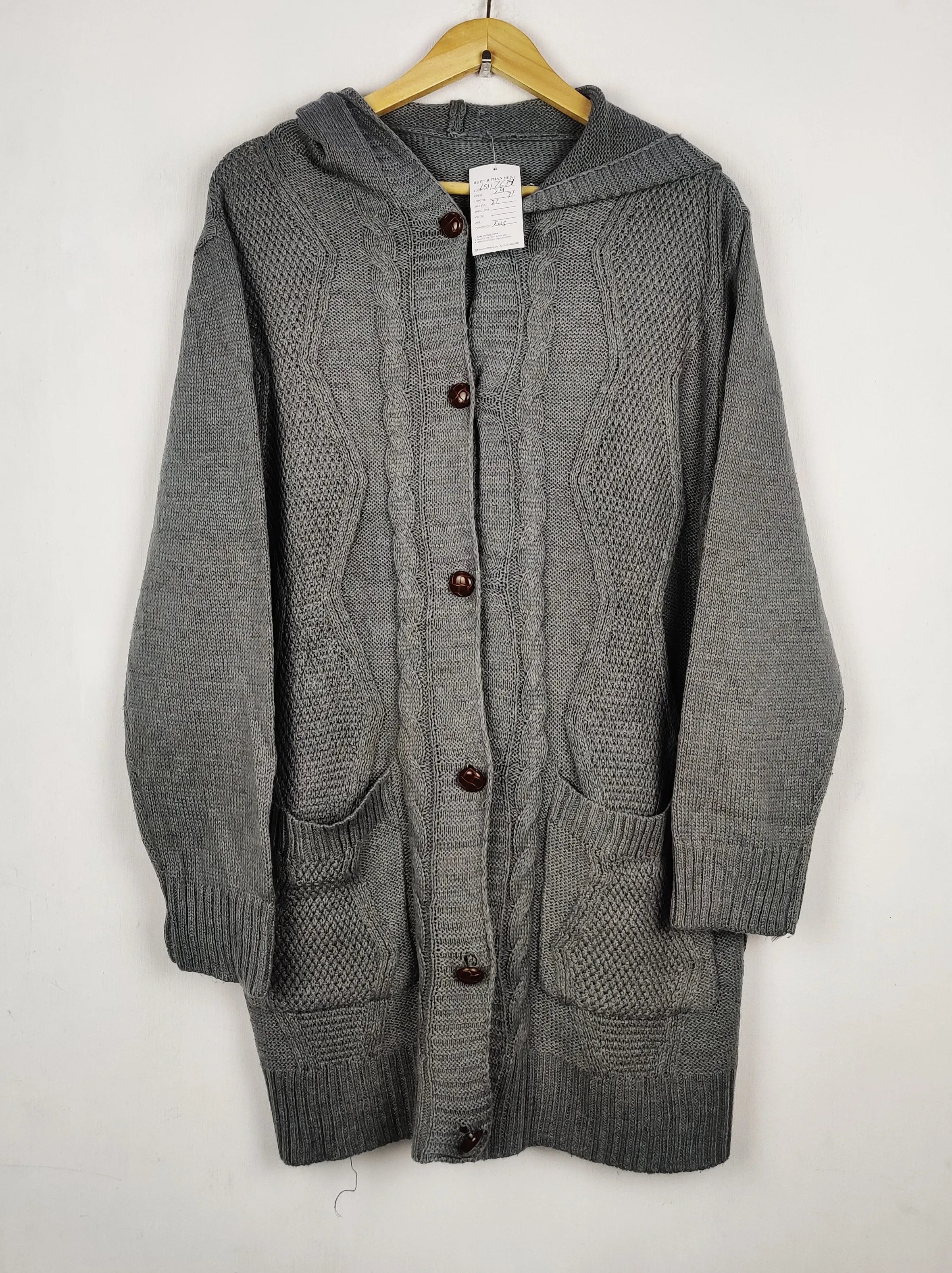 Buy online pre-used pre-loved 100% authentic & Original branded Unknown Brand (LS-17634) available in Pakistan. Top international brands avilable.