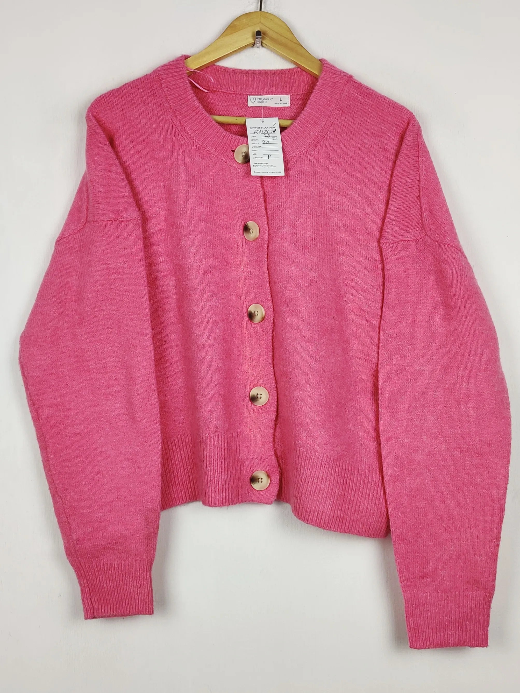 Buy online pre-used pre-loved 100% authentic & Original branded Primark (LS-17637) available in Pakistan. Top international brands avilable.