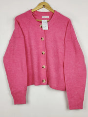 Buy online pre-used pre-loved 100% authentic & Original branded Primark (LS-17637) available in Pakistan. Top international brands avilable.
