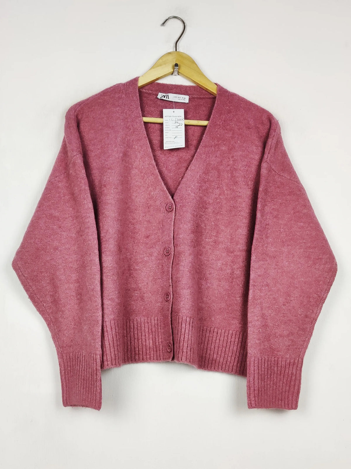 Buy online pre-used pre-loved 100% authentic & Original branded Zara (LS-17668) available in Pakistan. Top international brands avilable.