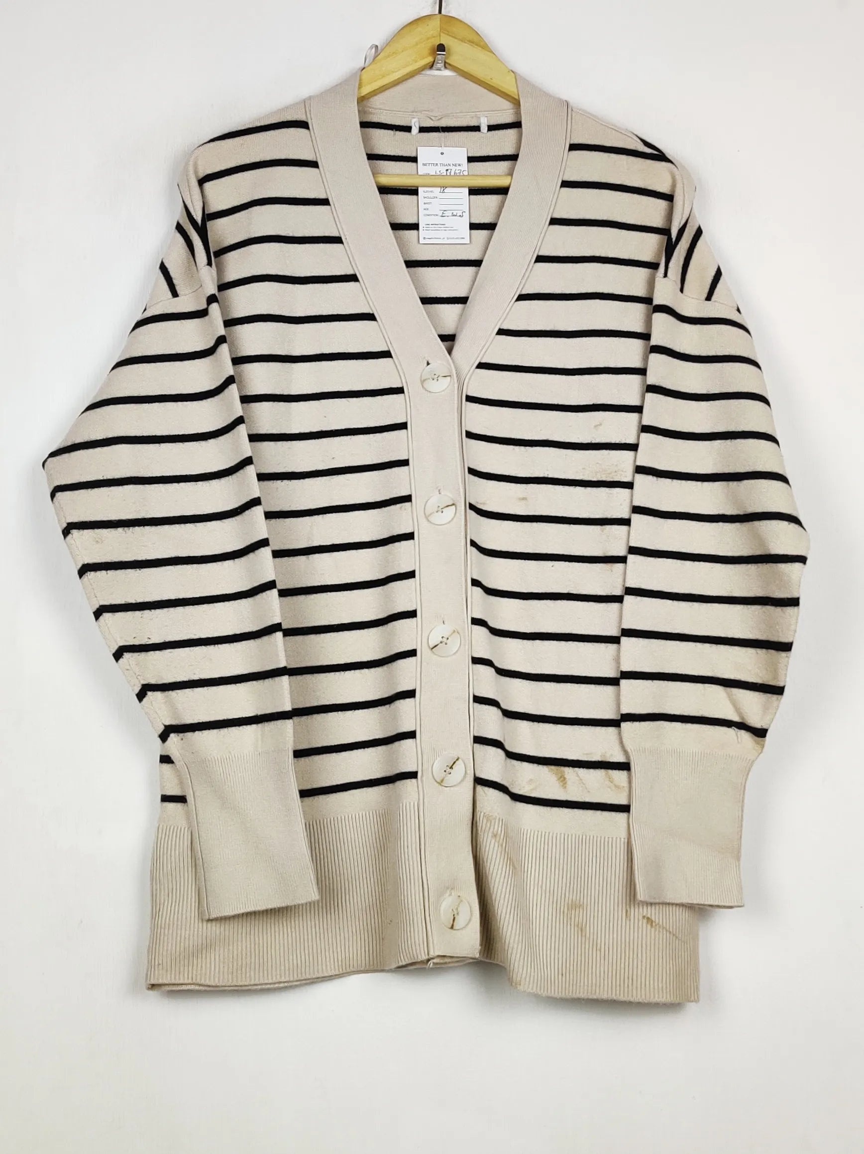 Buy online pre-used pre-loved 100% authentic & Original branded Primark (LS-17675) available in Pakistan. Top international brands avilable.