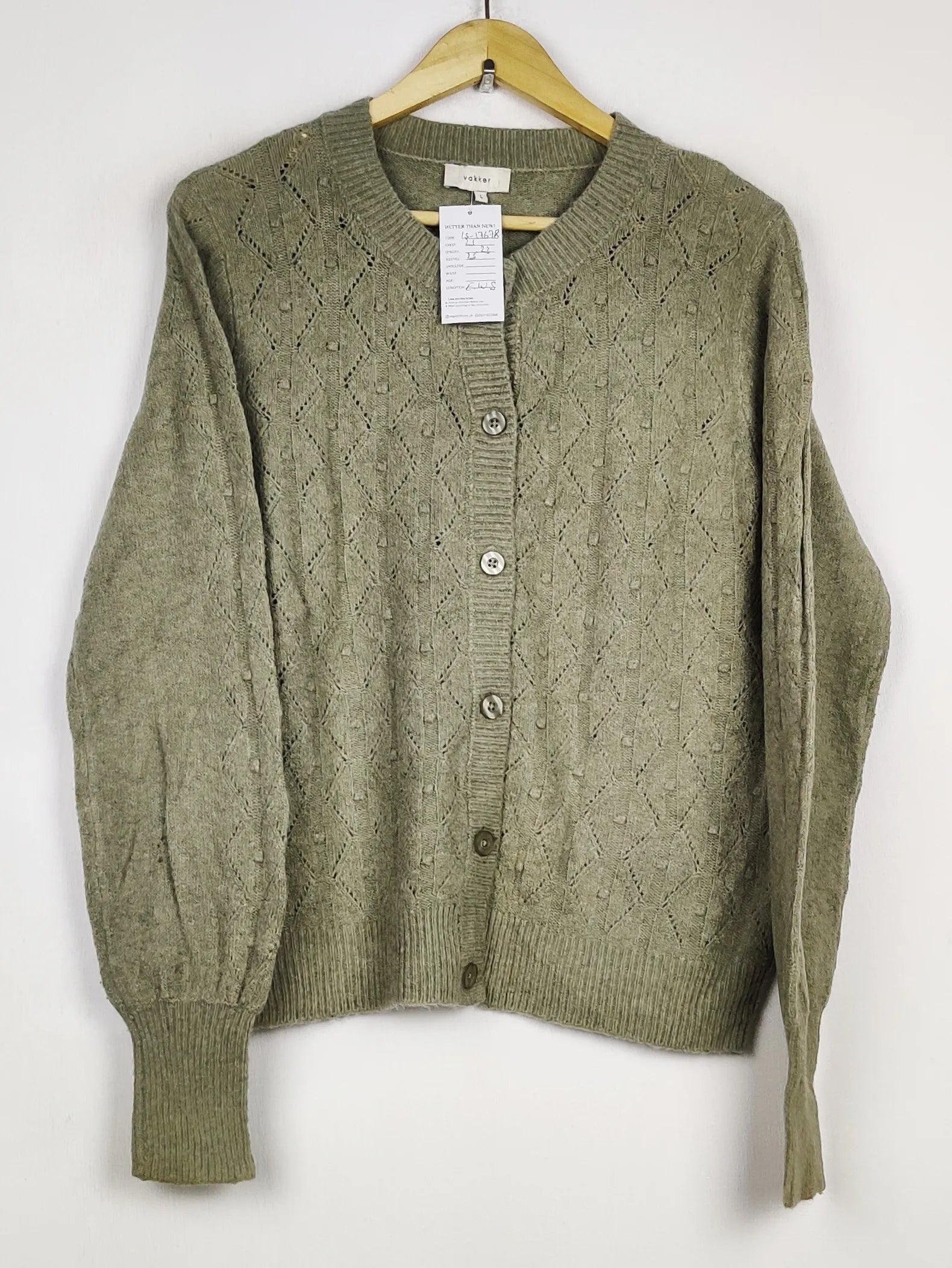 Buy online pre-used pre-loved 100% authentic & Original branded Vakker (LS-17678) available in Pakistan. Top international brands avilable.