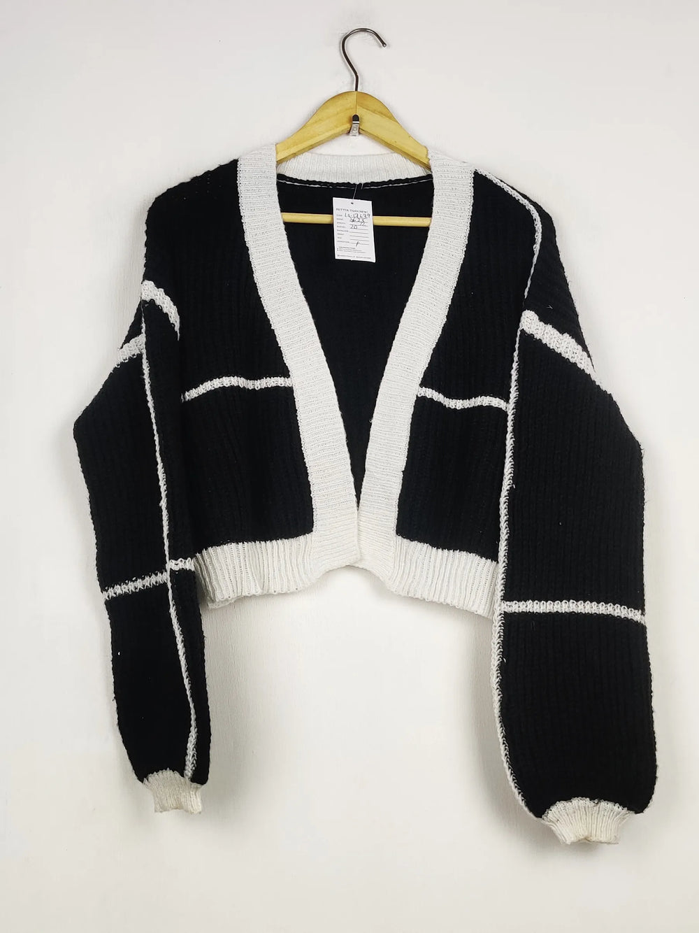 Buy online pre-used pre-loved 100% authentic & Original branded Shein (LS-17679) available in Pakistan. Top international brands avilable.