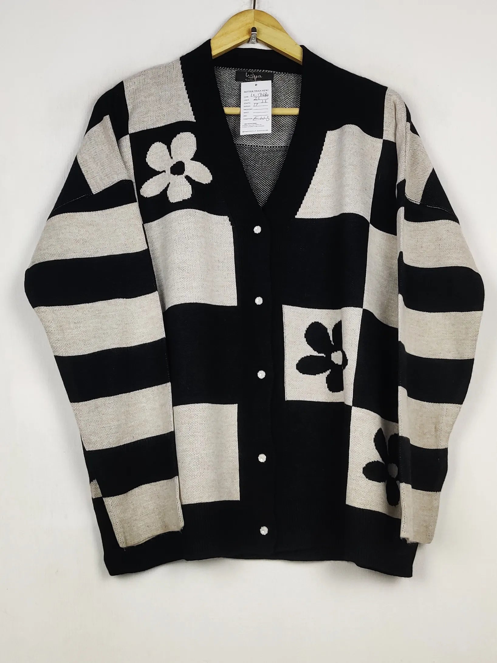Buy online pre-used pre-loved 100% authentic & Original branded Wiya Collection (LS-17680) available in Pakistan. Top international brands avilable.
