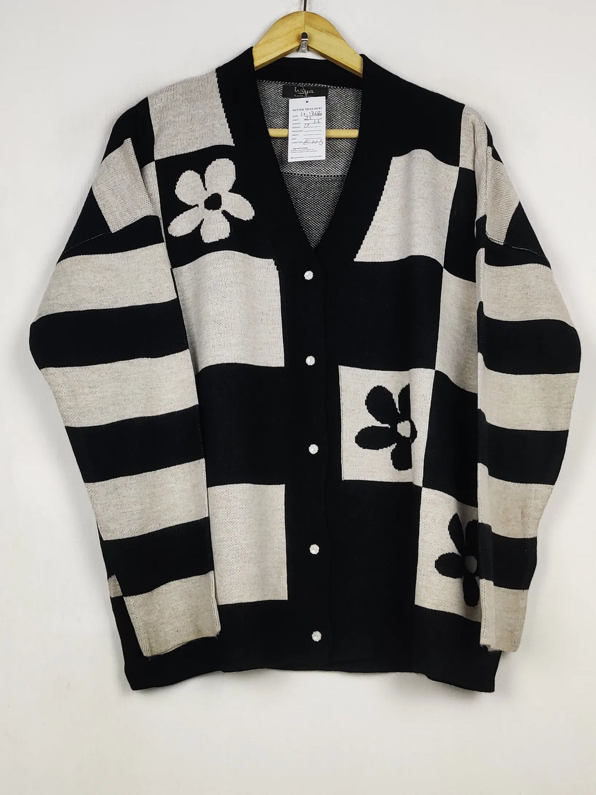 Buy online pre-used pre-loved 100% authentic & Original branded Wiya Collection (LS-17680) available in Pakistan. Top international brands avilable.