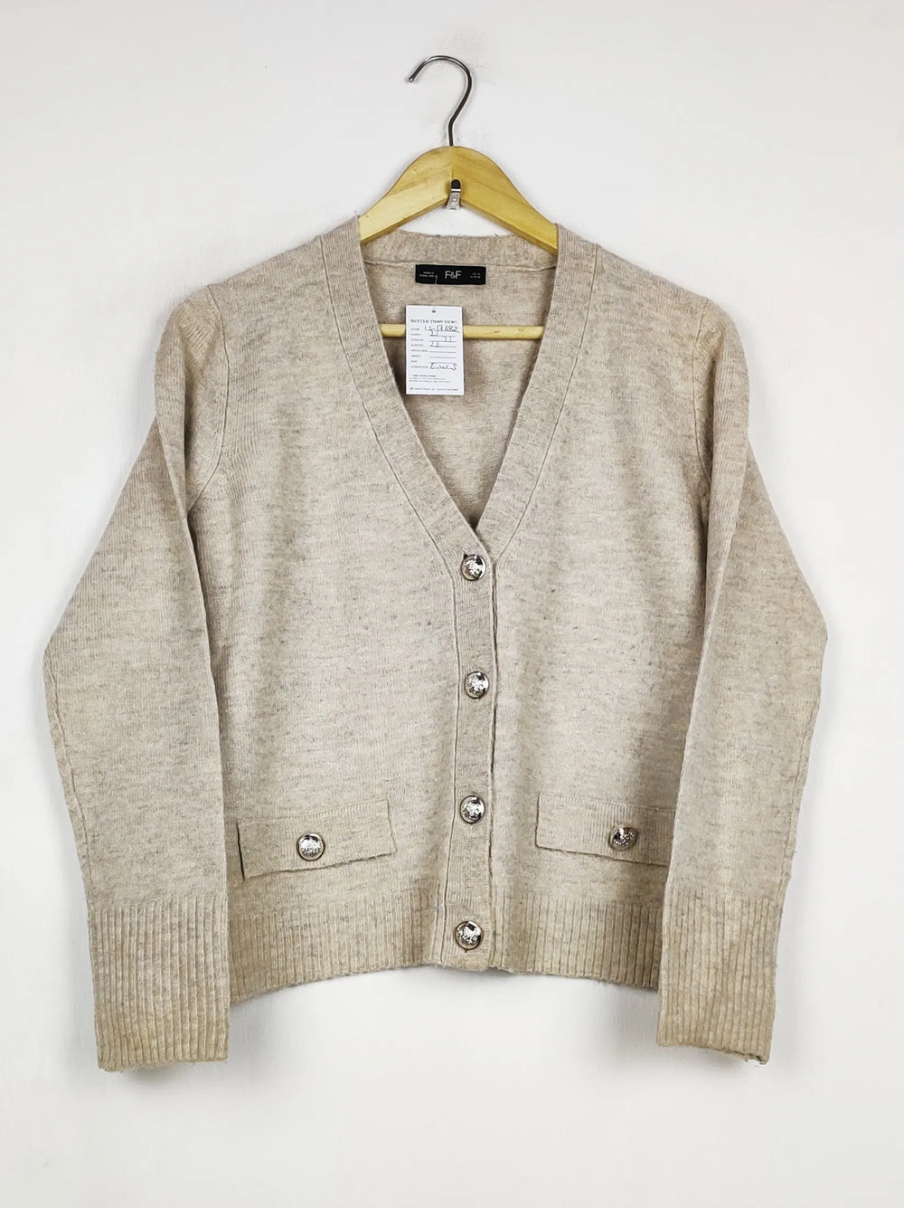 Buy online pre-used pre-loved 100% authentic & Original branded F&F (LS-17682) available in Pakistan. Top international brands avilable.