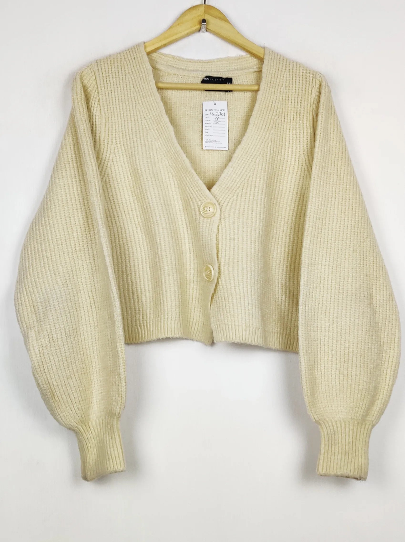 Buy online pre-used pre-loved 100% authentic & Original branded Asos (LS-17704) available in Pakistan. Top international brands avilable.