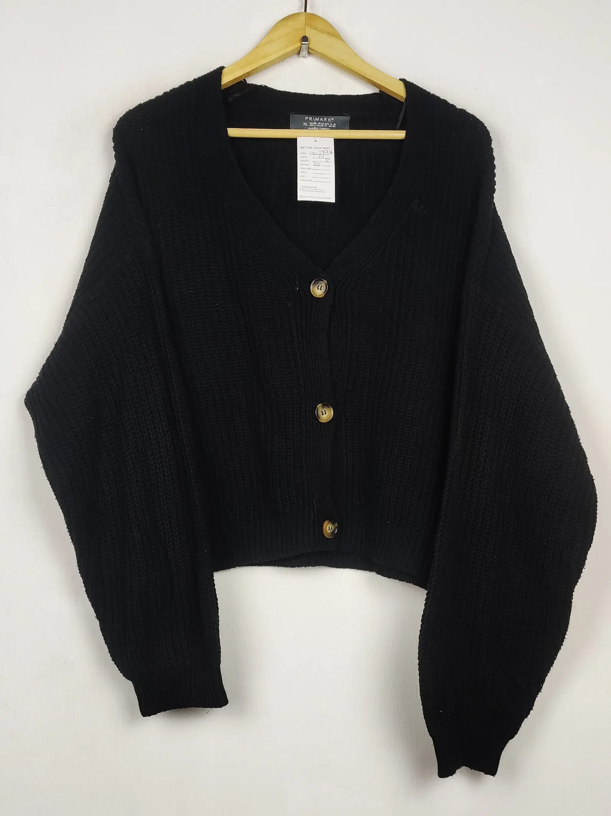 Buy online pre-used pre-loved 100% authentic & Original branded Primark (LS-17716) available in Pakistan. Top international brands avilable.