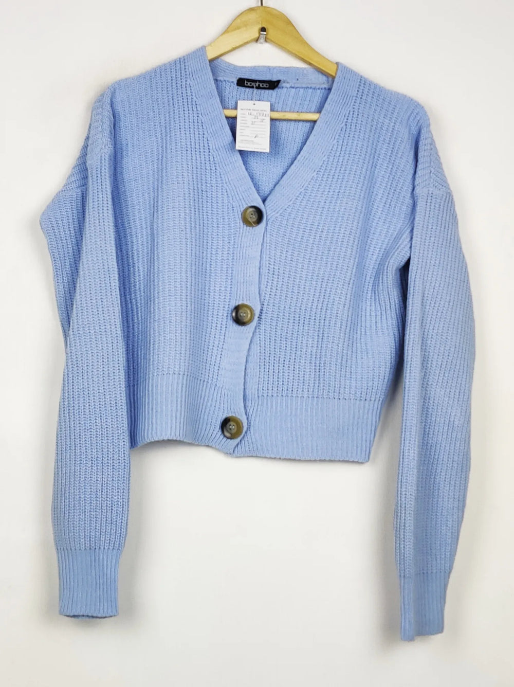 Buy online pre-used pre-loved 100% authentic & Original branded Boohoo (LS-17733) available in Pakistan. Top international brands avilable.