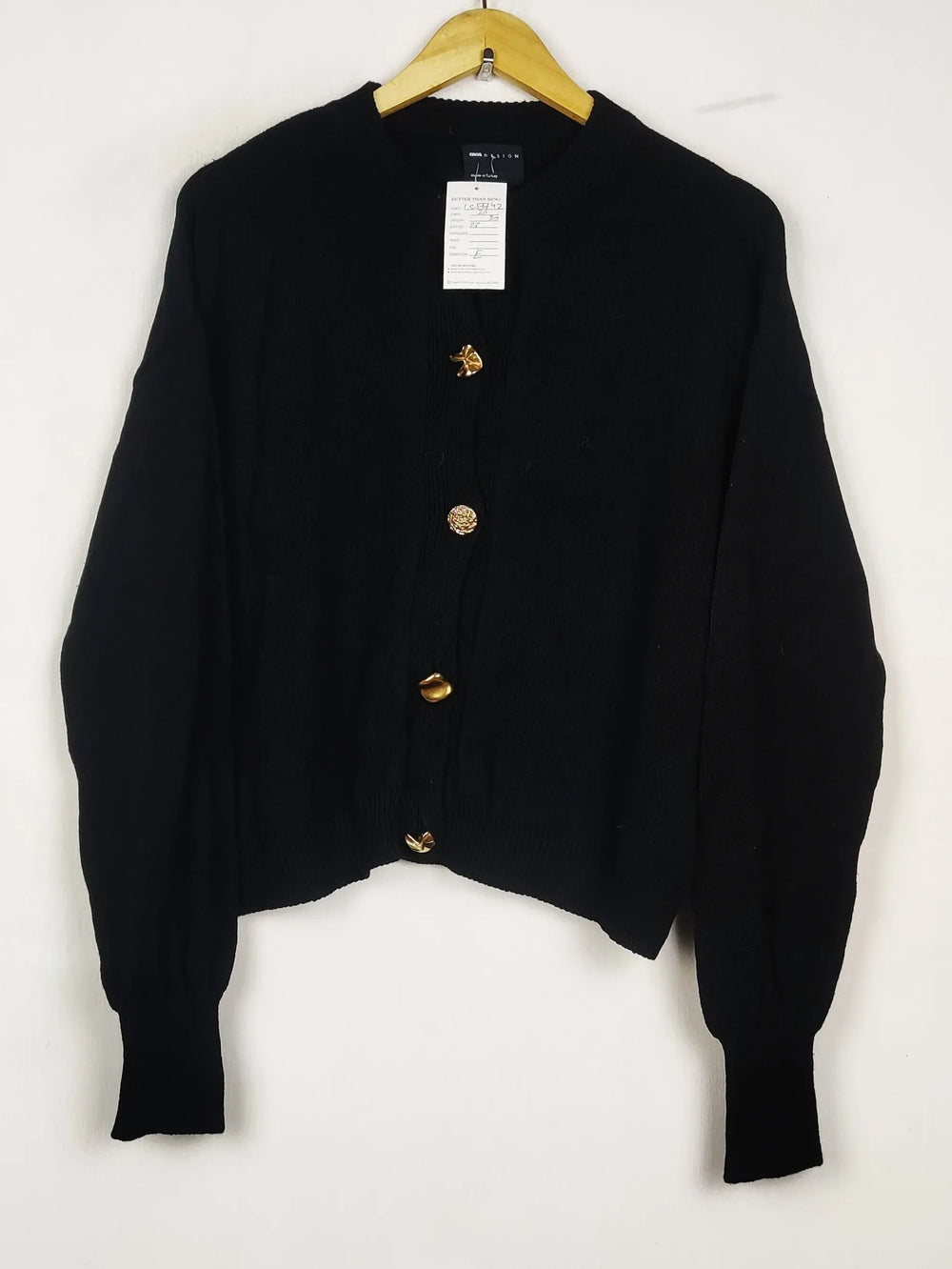 Buy online pre-used pre-loved 100% authentic & Original branded Asos (LS-17742) available in Pakistan. Top international brands avilable.