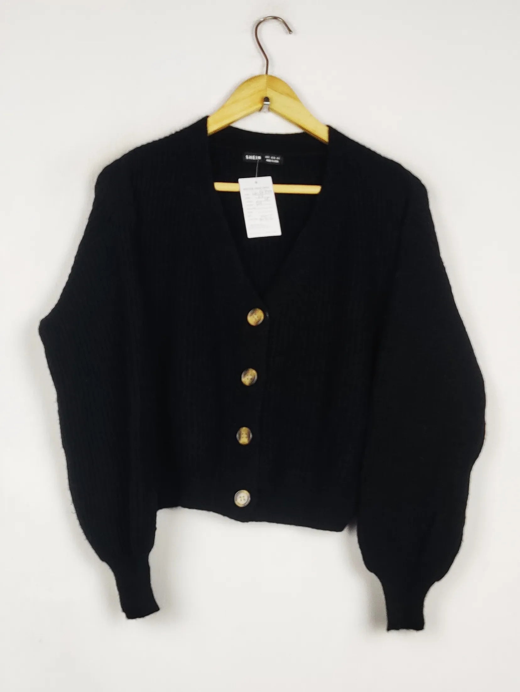 Buy online pre-used pre-loved 100% authentic & Original branded Shein (LS-17744) available in Pakistan. Top international brands avilable.