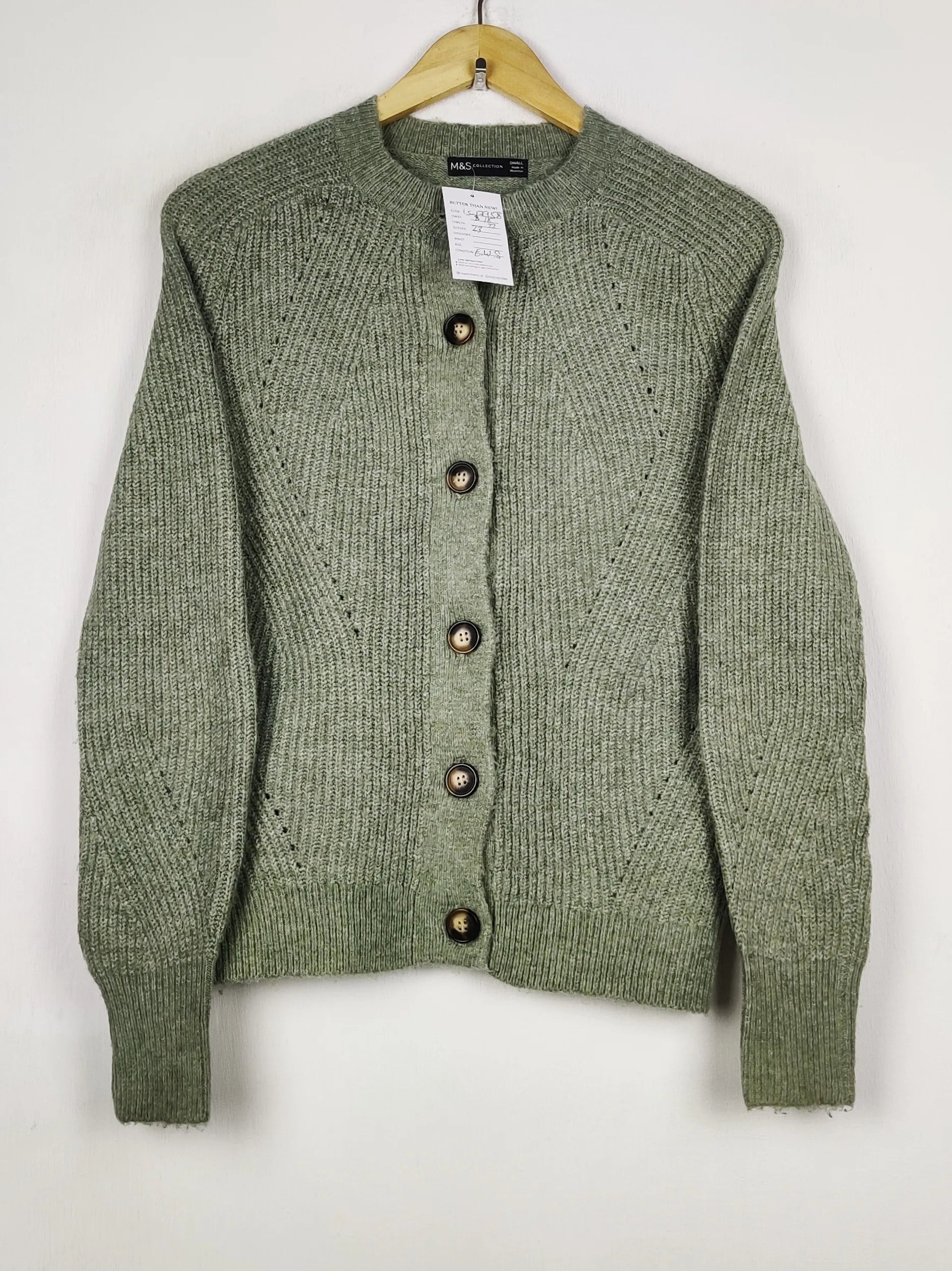 Buy online pre-used pre-loved 100% authentic & Original branded Marks & Spencer (LS-17758) available in Pakistan. Top international brands avilable.