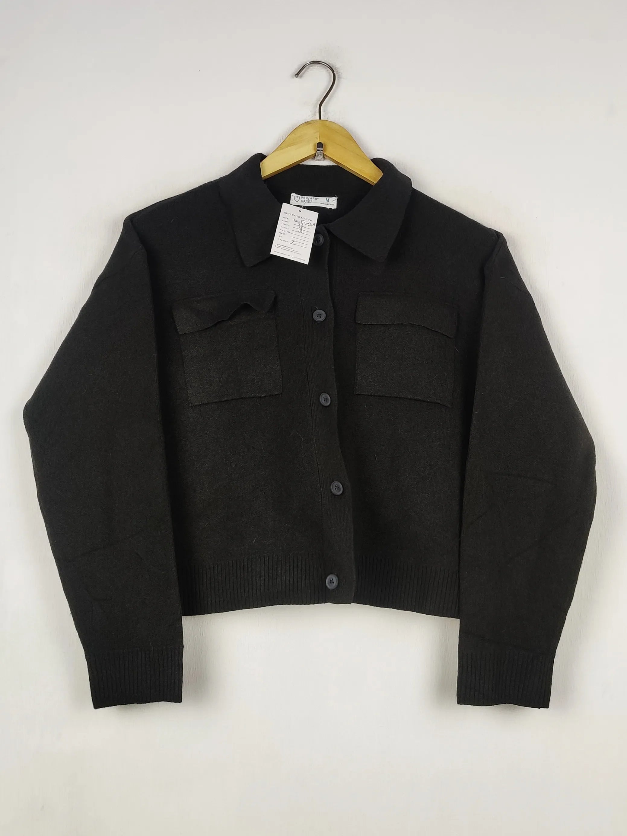 Buy online pre-used pre-loved 100% authentic & Original branded Primark (LS-17763) available in Pakistan. Top international brands avilable.