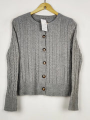 Buy online pre-used pre-loved 100% authentic & Original branded Unknown Brand (LS-17764) available in Pakistan. Top international brands avilable.