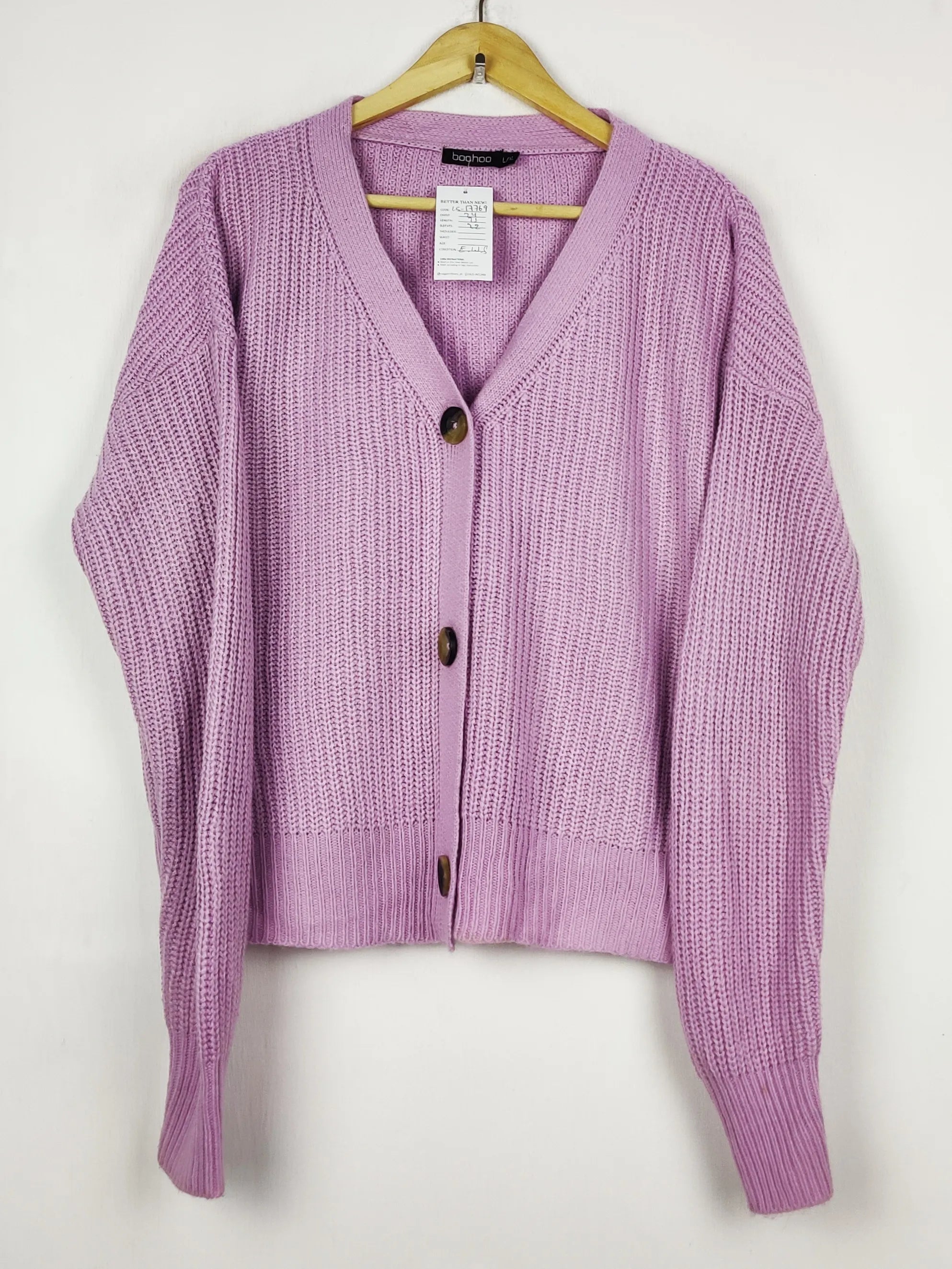 Buy online pre-used pre-loved 100% authentic & Original branded Boohoo (LS-17769) available in Pakistan. Top international brands avilable.