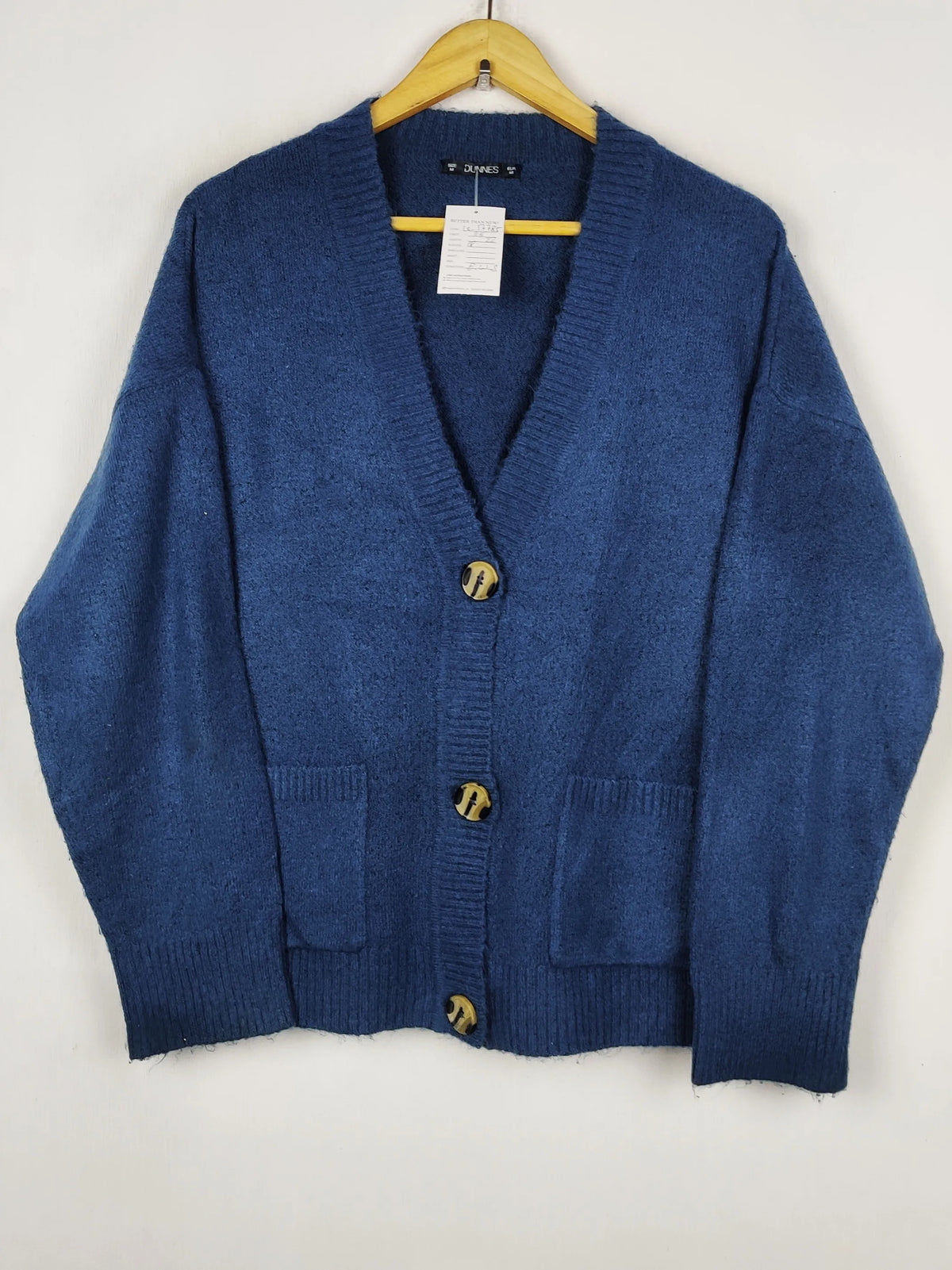 Buy online pre-used pre-loved 100% authentic & Original branded Dunnes Stores (LS-17785) available in Pakistan. Top international brands avilable.