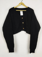 Buy online pre-used pre-loved 100% authentic & Original branded Urban (LS-17798) available in Pakistan. Top international brands avilable.
