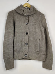 Buy online pre-used pre-loved 100% authentic & Original branded Gap (LS-17808) available in Pakistan. Top international brands avilable.