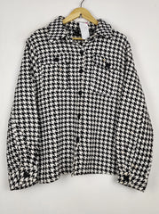 Buy online pre-used pre-loved 100% authentic & Original branded Shein (LS-17812) available in Pakistan. Top international brands avilable.