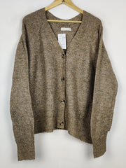 Buy online pre-used pre-loved 100% authentic & Original branded Primark (LS-17849) available in Pakistan. Top international brands avilable.