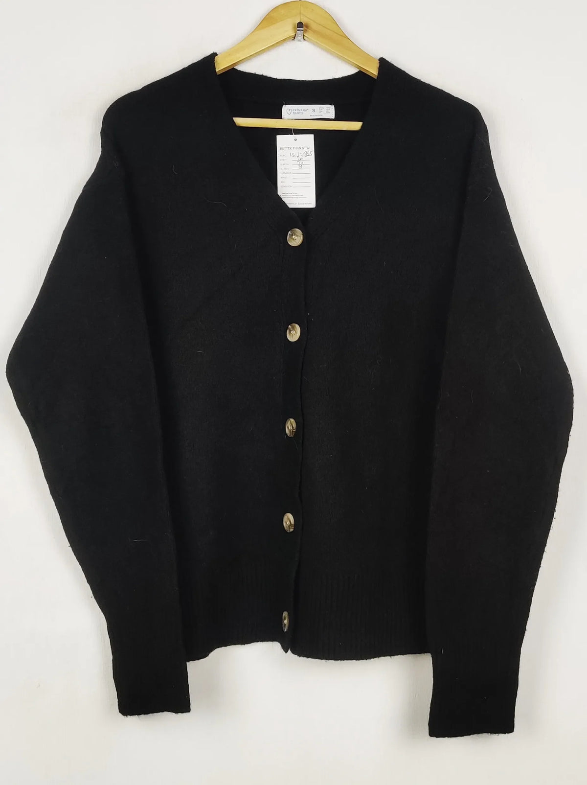 Buy online pre-used pre-loved 100% authentic & Original branded Primark (LS-17855) available in Pakistan. Top international brands avilable.