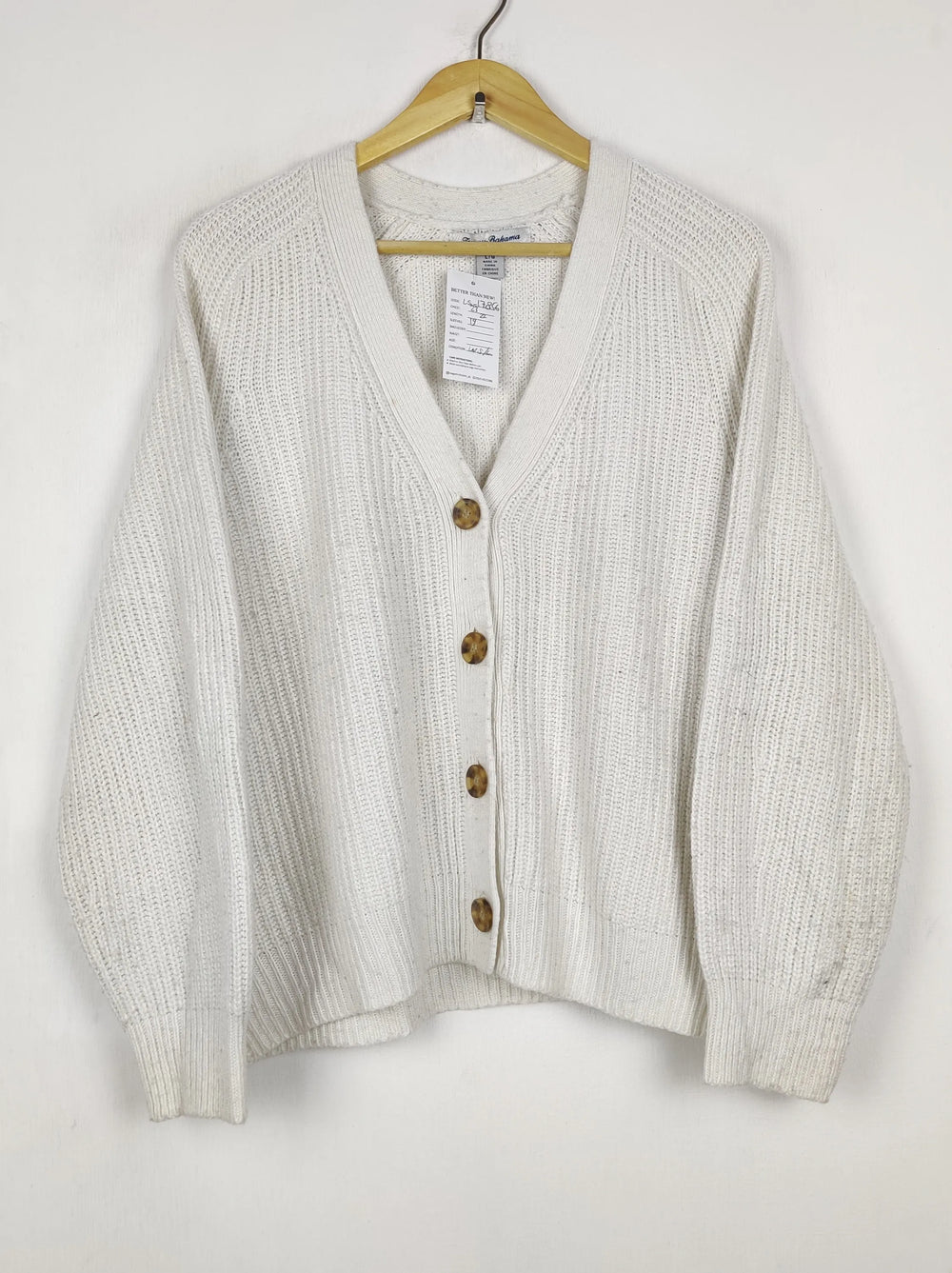 Buy online pre-used pre-loved 100% authentic & Original branded Tommy Bahama (LS-17856) available in Pakistan. Top international brands avilable.
