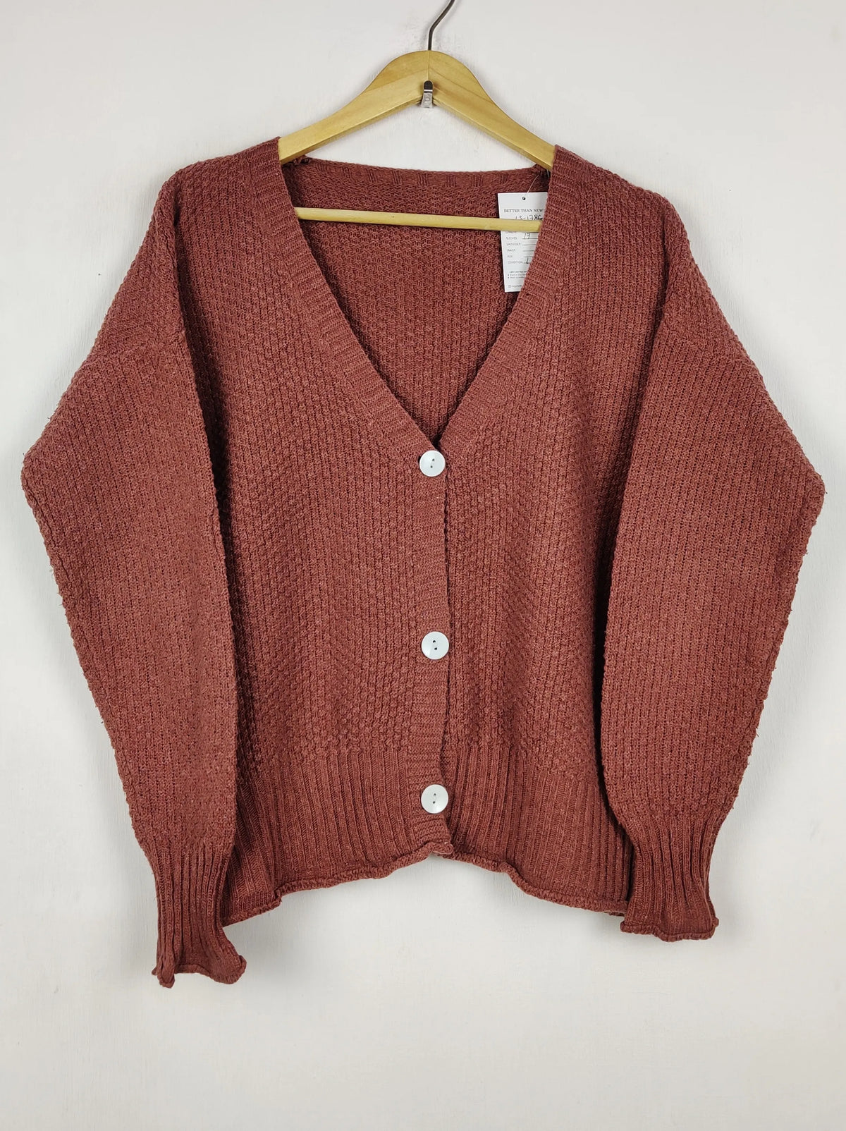 Buy online pre-used pre-loved 100% authentic & Original branded Unknown Brand (LS-17860) available in Pakistan. Top international brands avilable.
