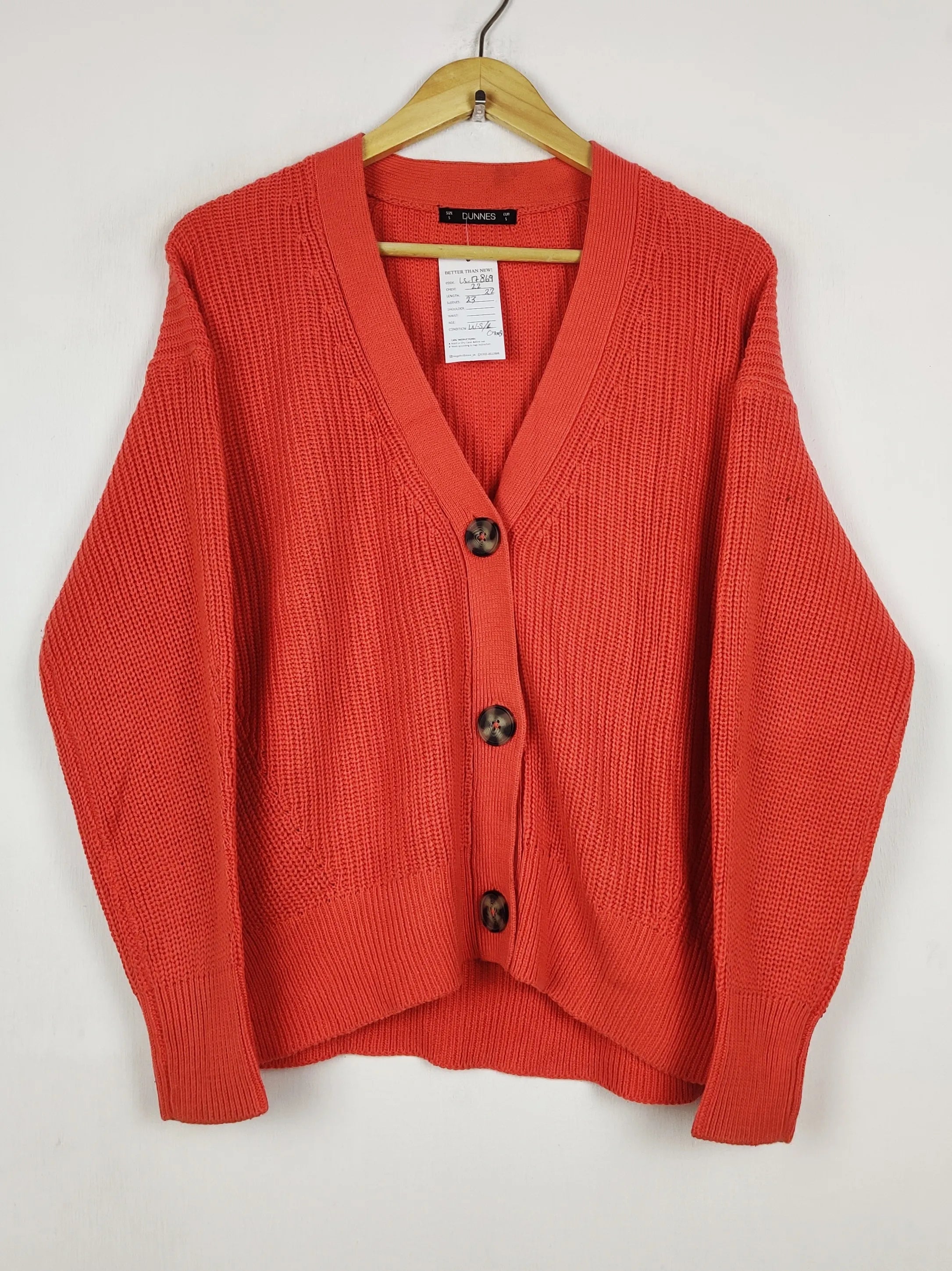 Buy online pre-used pre-loved 100% authentic & Original branded Dunnes Stores (LS-17869) available in Pakistan. Top international brands avilable.