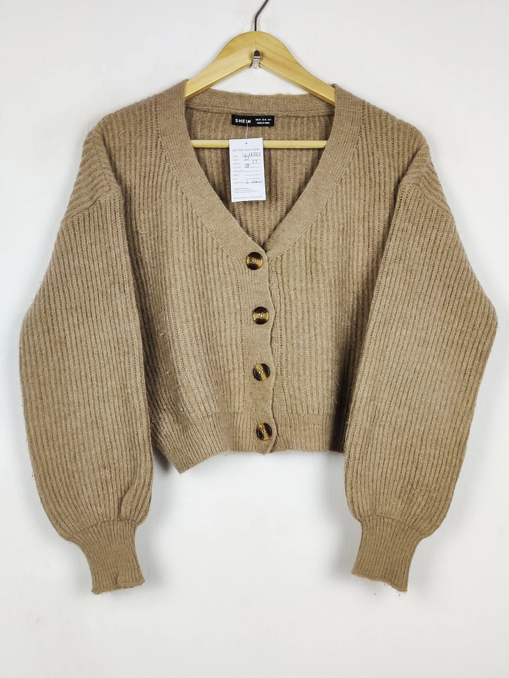 Buy online pre-used pre-loved 100% authentic & Original branded Primark (LS-17886) available in Pakistan. Top international brands avilable.