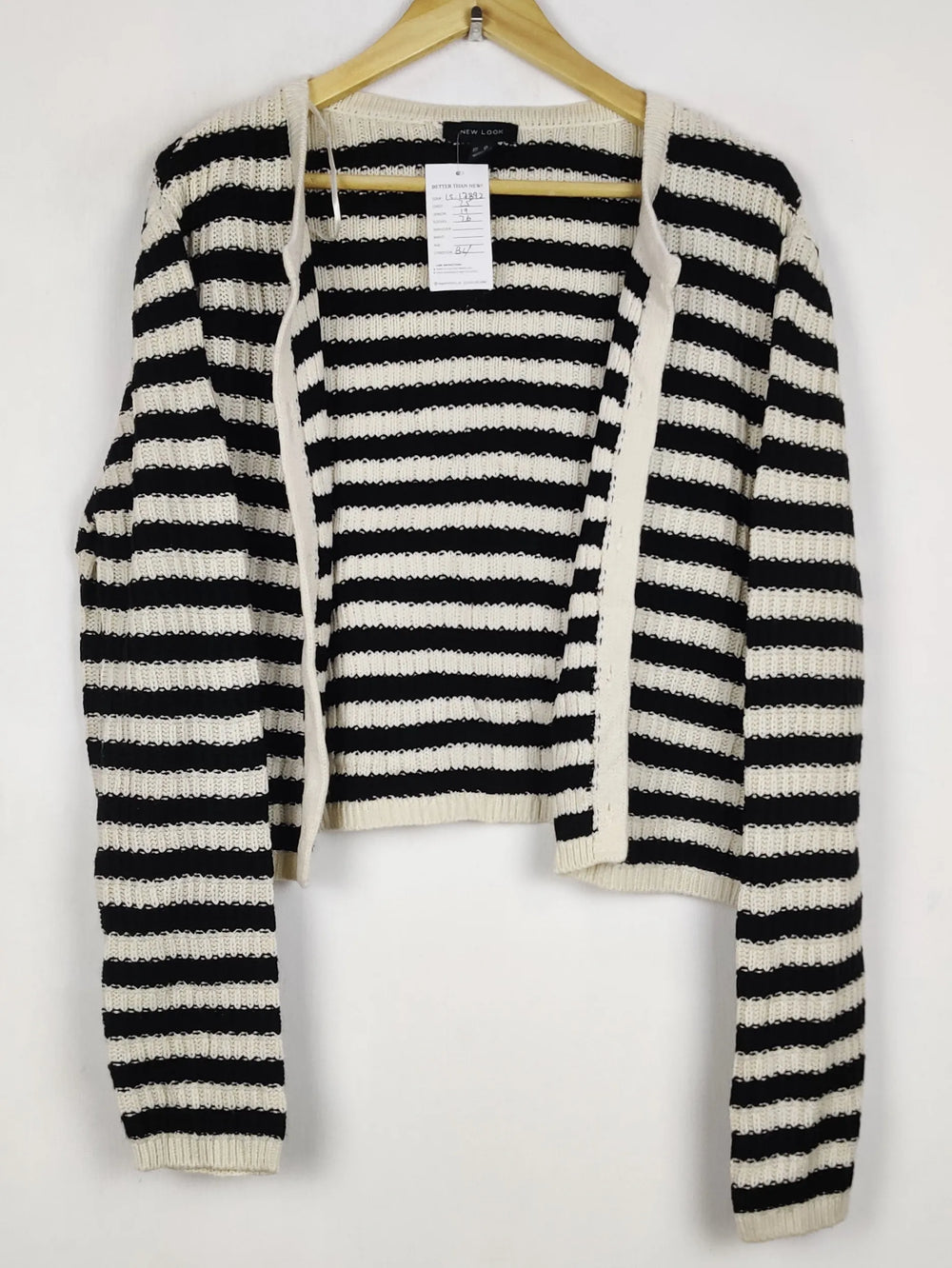 Buy online pre-used pre-loved 100% authentic & Original branded New Look (LS-17892) available in Pakistan. Top international brands avilable.