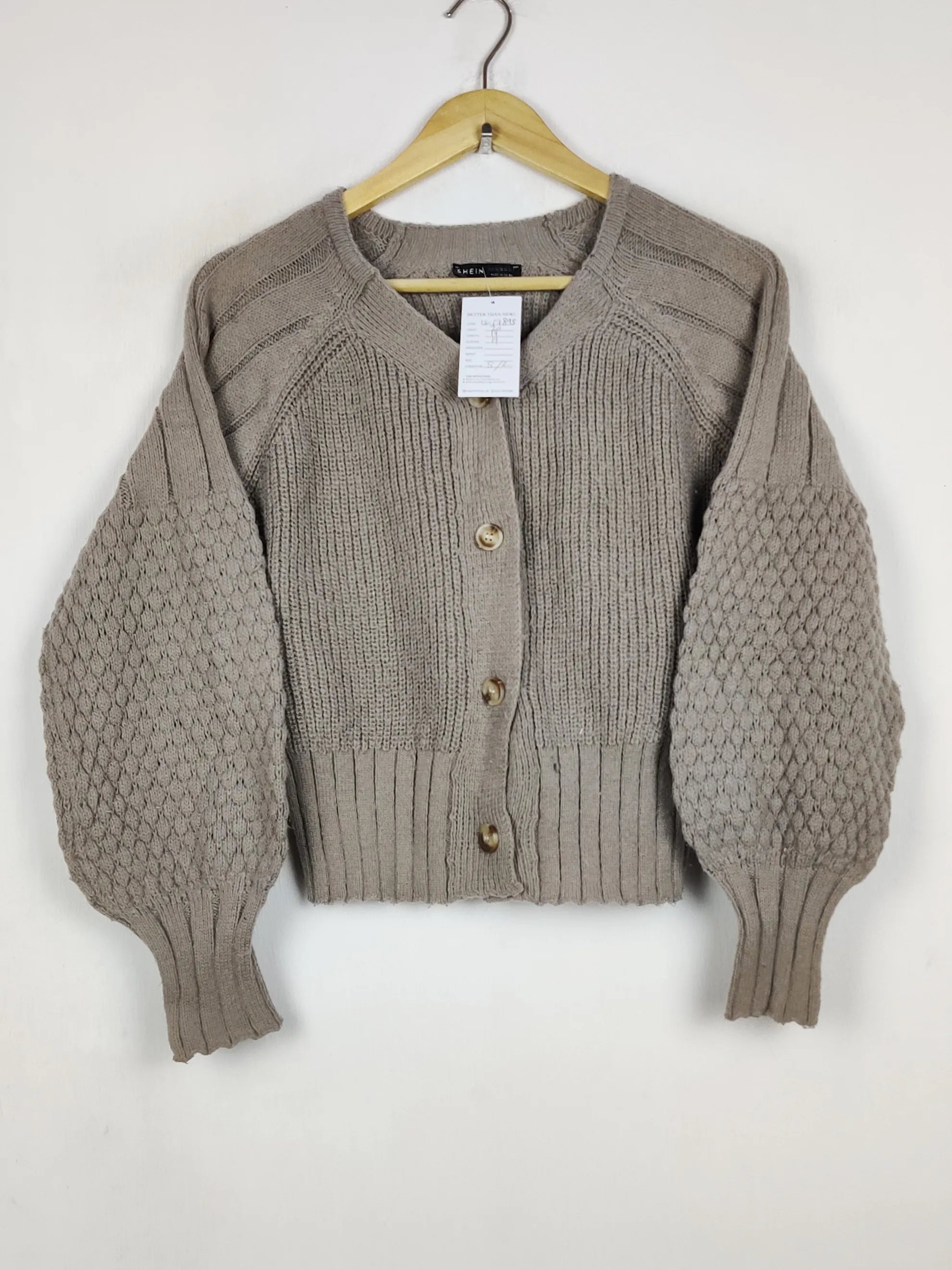 Buy online pre-used pre-loved 100% authentic & Original branded Shein (LS-17893) available in Pakistan. Top international brands avilable.