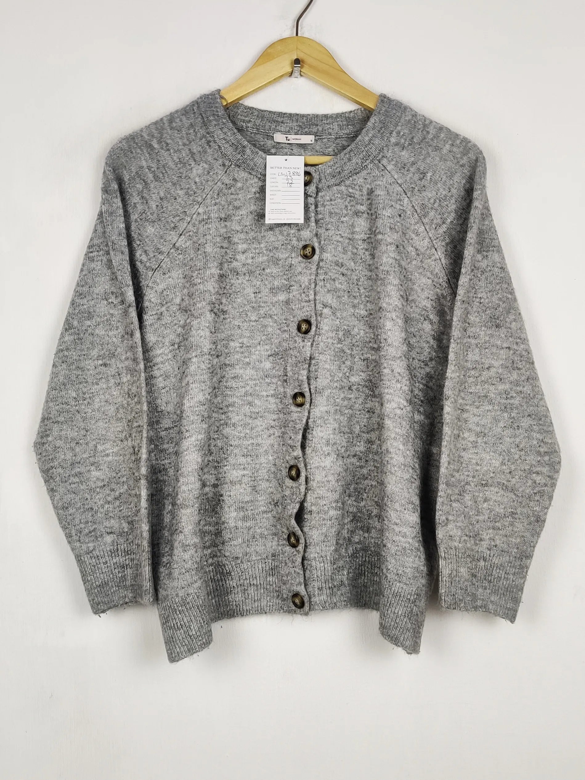 Buy online pre-used pre-loved 100% authentic & Original branded Marks & Spencer (LS-17895) available in Pakistan. Top international brands avilable.