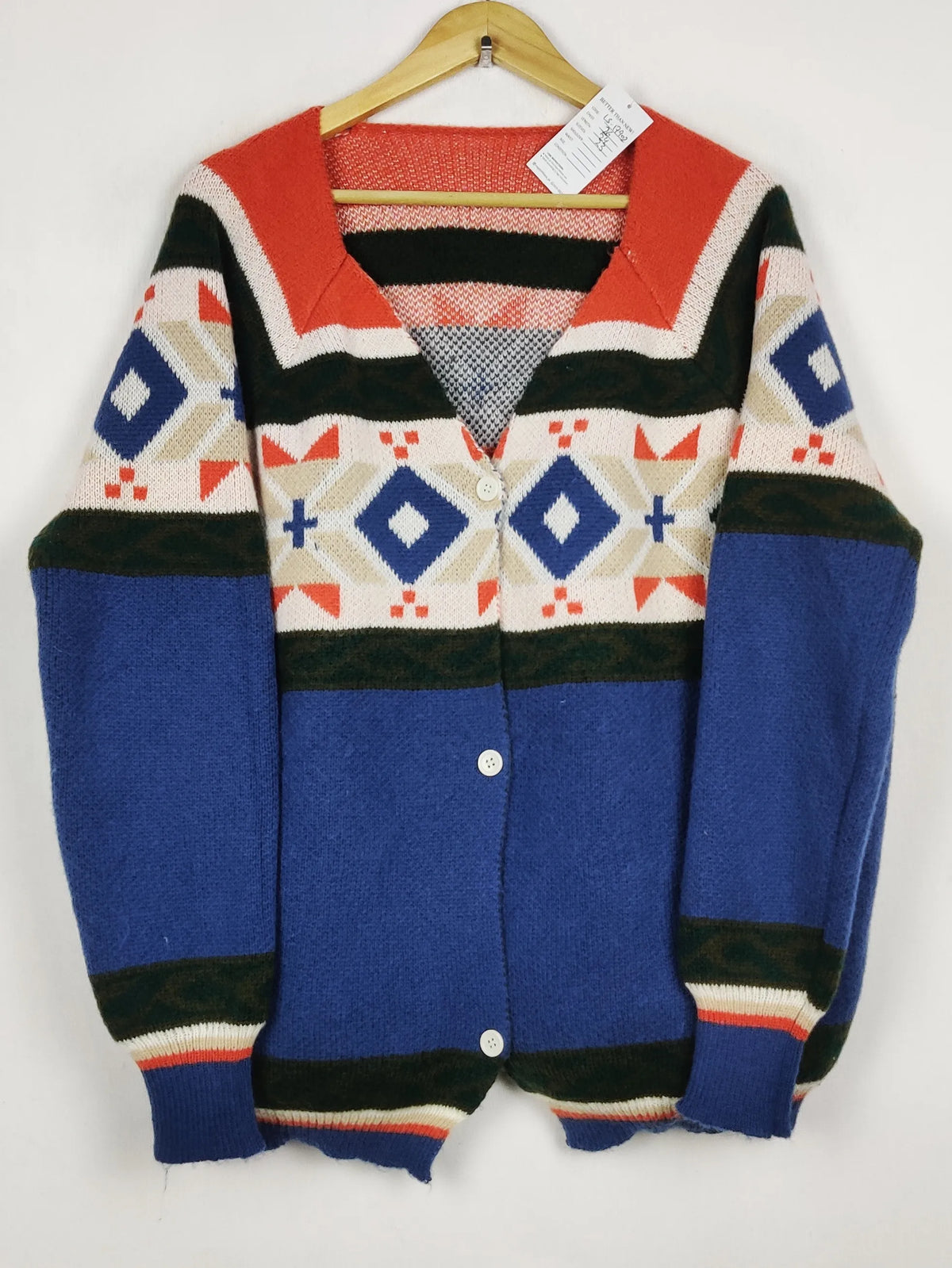 Buy online pre-used pre-loved 100% authentic & Original branded Unknown Brand (LS-17902) available in Pakistan. Top international brands avilable.