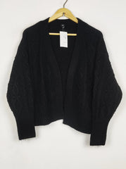 Buy online pre-used pre-loved 100% authentic & Original branded River Island (LS-17903) available in Pakistan. Top international brands avilable.